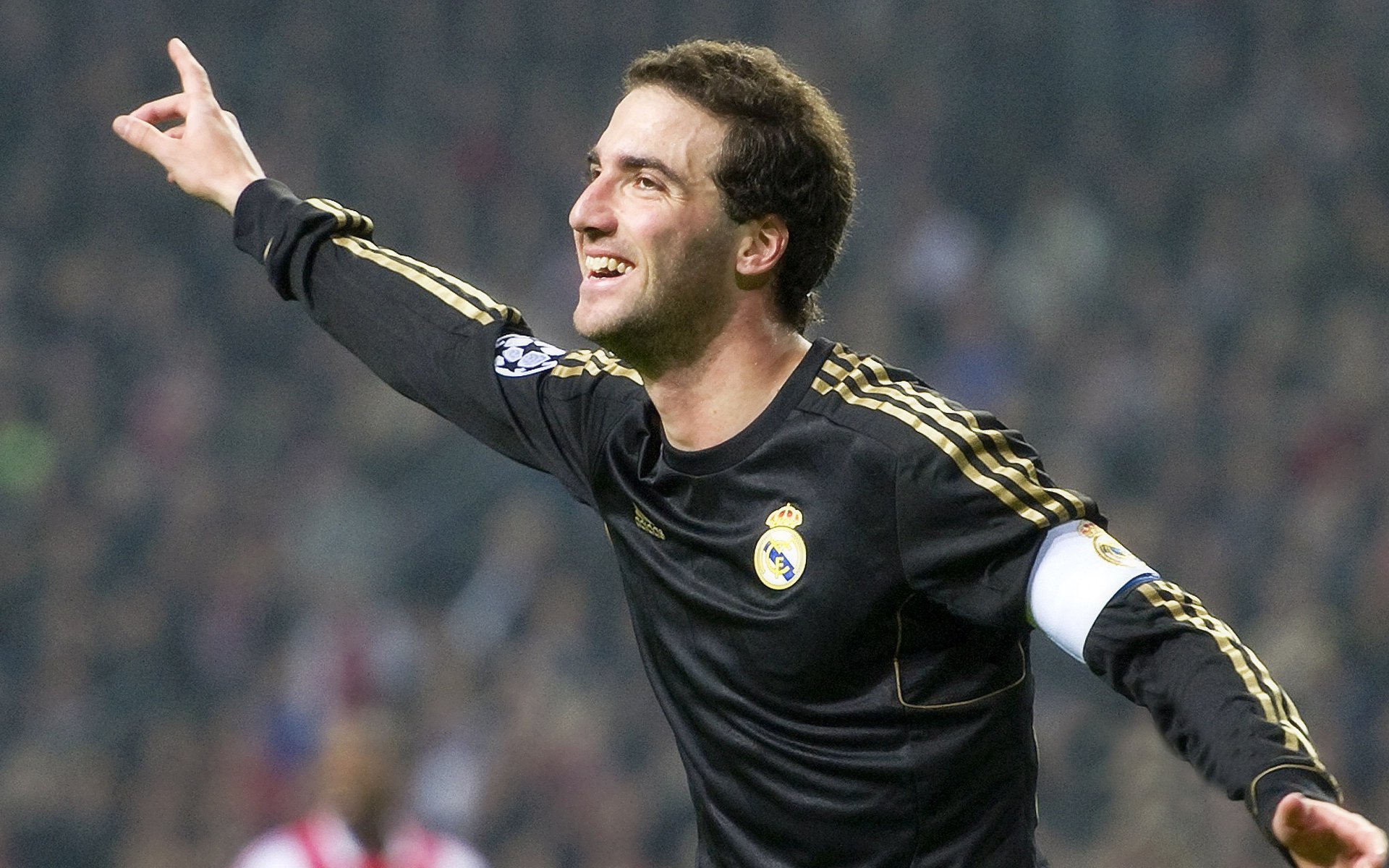 巴西队在南美预赛中领先,提前锁定晋级资格